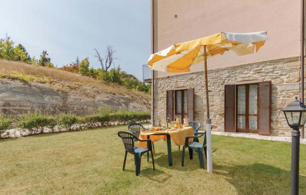 Relais Valguerriera Guest House Apecchio Exterior photo